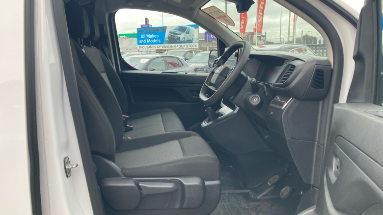 Vauxhall Vivaro L1 Diesel 1.5 Turbo D 120 Prime H1 Van